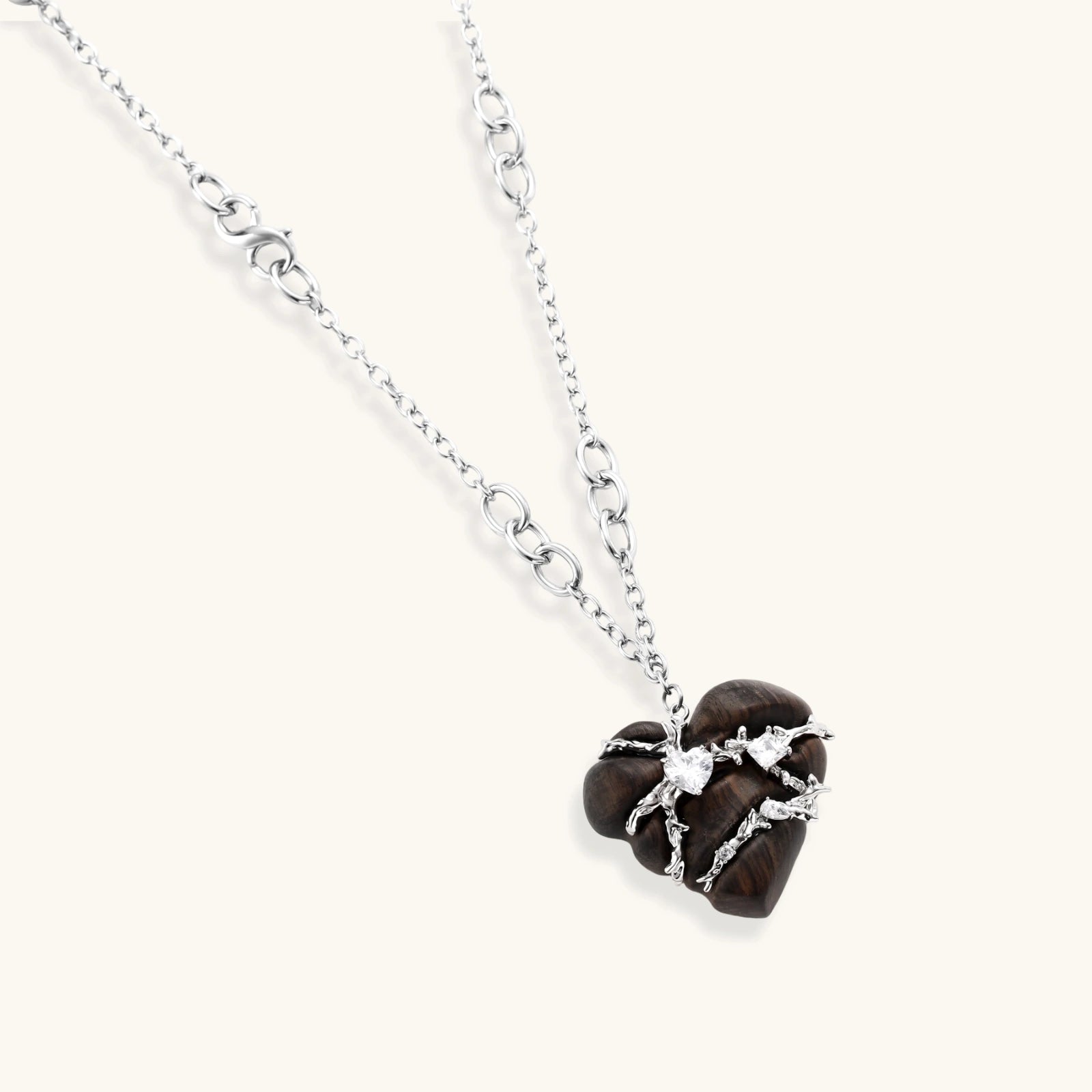 Parure Cœurs en Bois Ébène — Collier & boucles