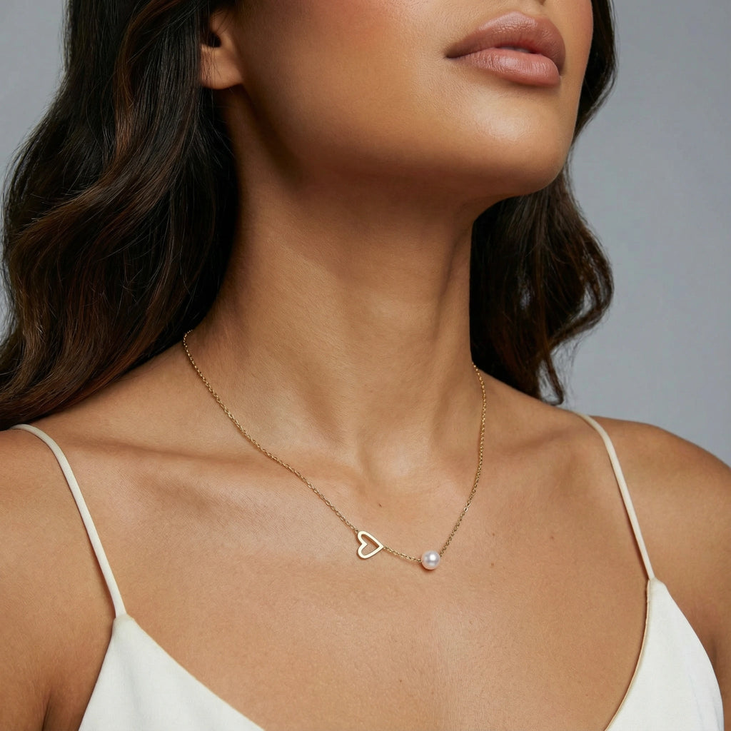 Collier Cœur Asymétrique & Perles Nacrées — Plaqué or 14 carats
