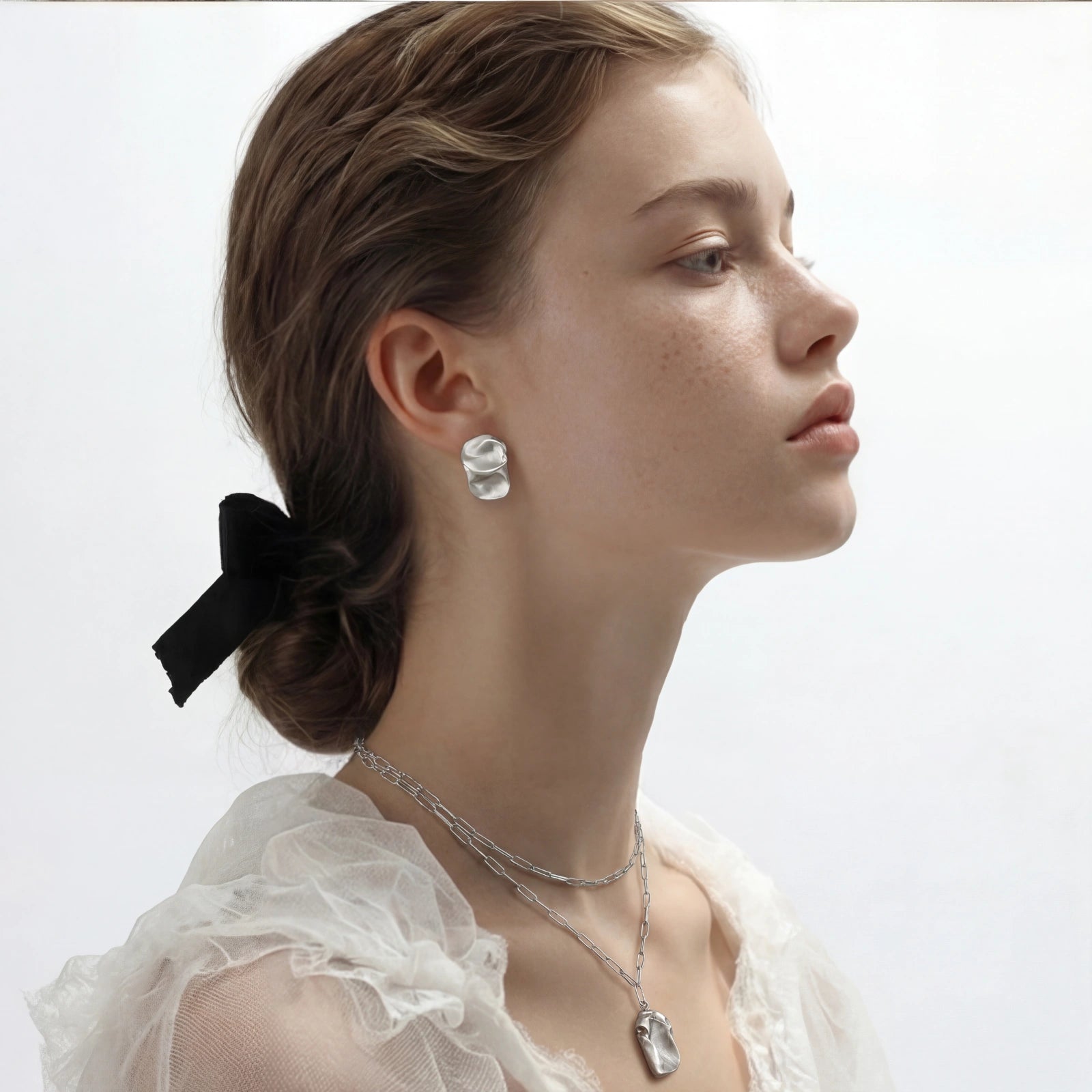 Parure Métal Liquide — Collier & boucles texturées