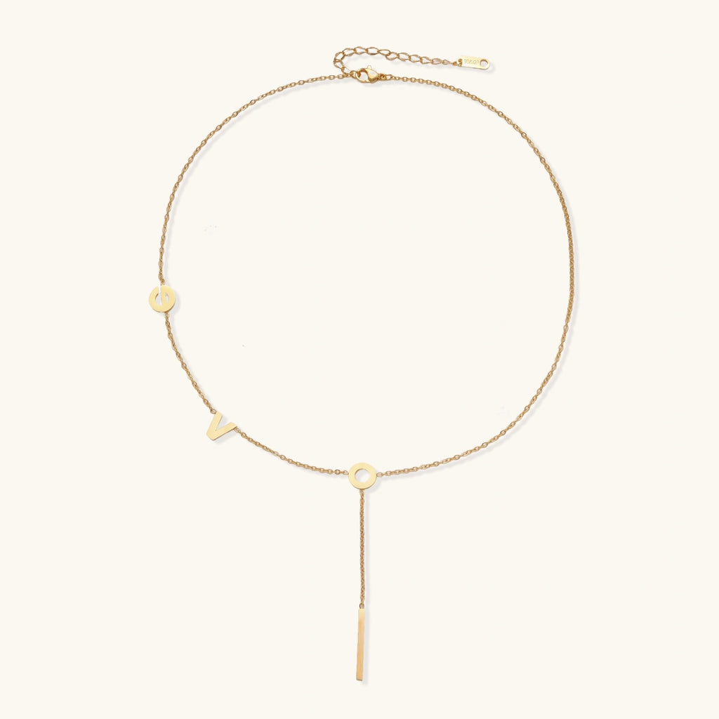 Collier Lariat Lettre d'Amour - sur fond neutre | Les Joyaux de Sophie