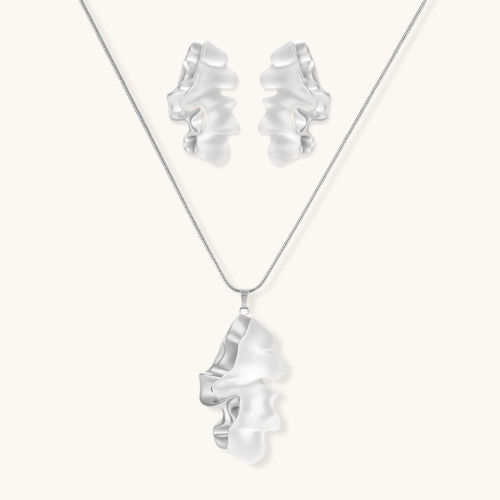 Parure Vague Fluide - détail du collier | Les Joyaux de Sophie