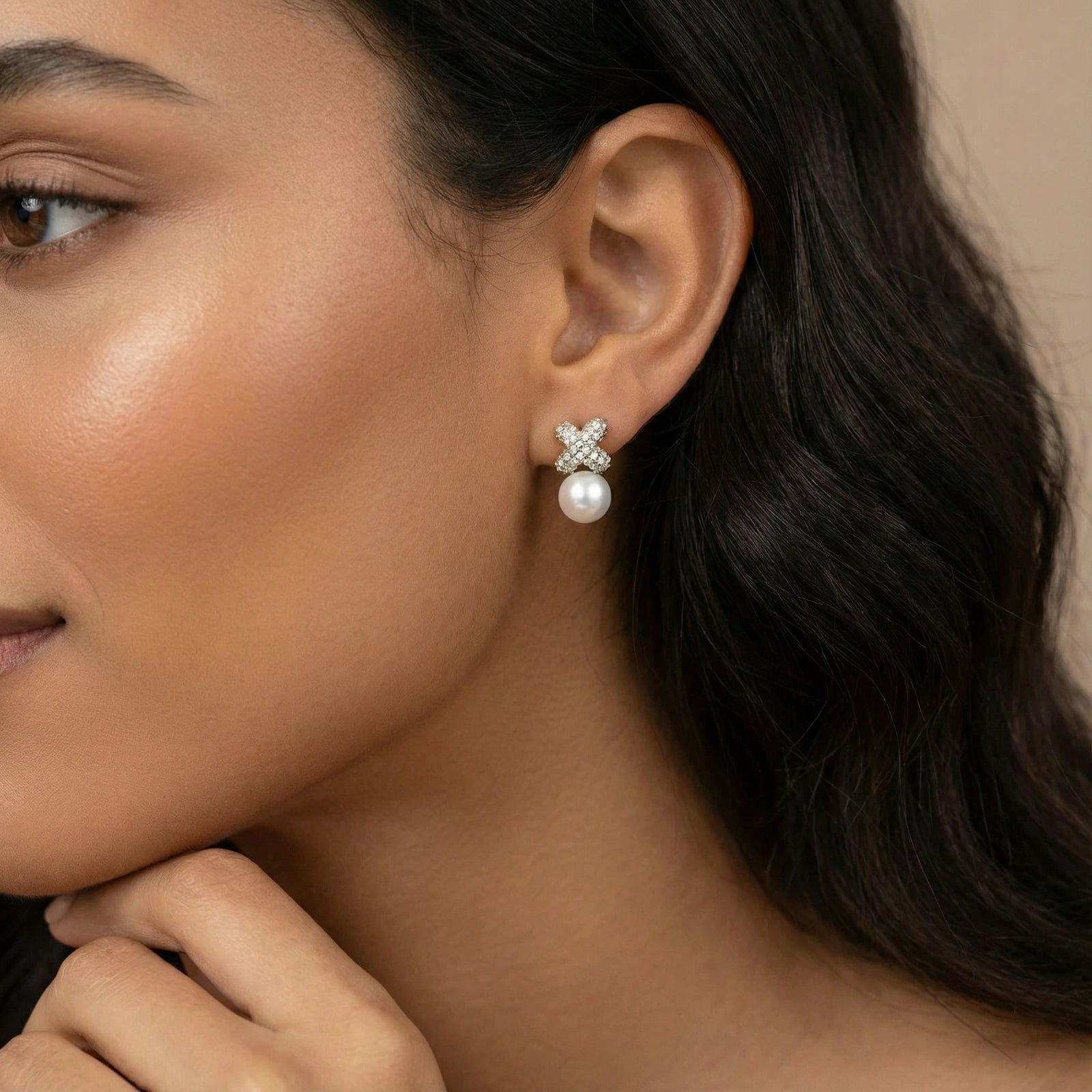 Puces d'Oreilles X Pavé & Perle — Plaqué or blanc