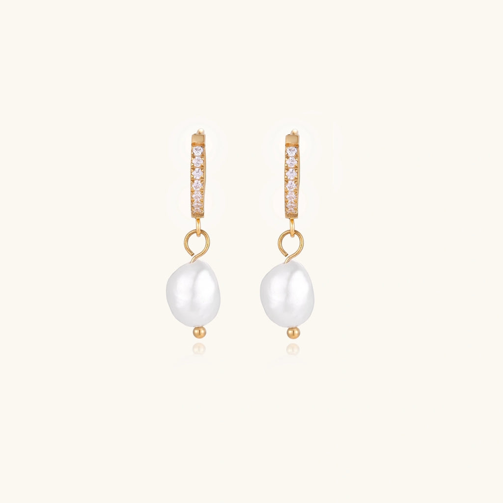 Créoles Huggie & Perle Pendante — Plaqué or 18 carats