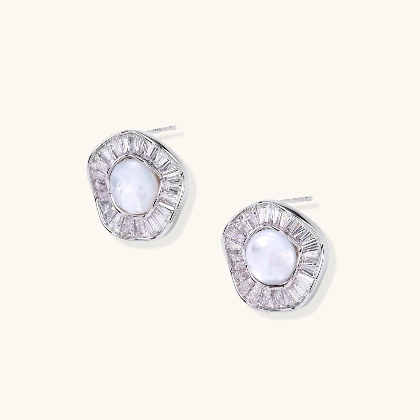 Puces d'Oreilles Halo & Perle