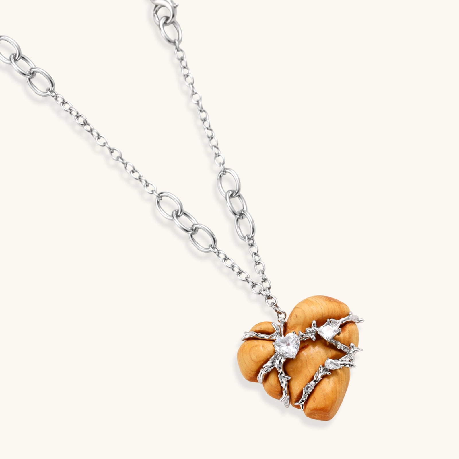 Collier Cœur en Bois — Bois clair & zircone
